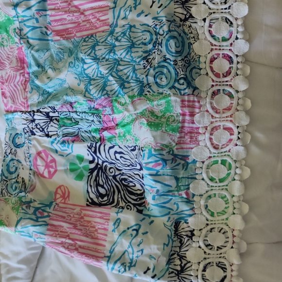 Lilly Pulitzer skirt with pockets size 2 - Picture 2 of 3